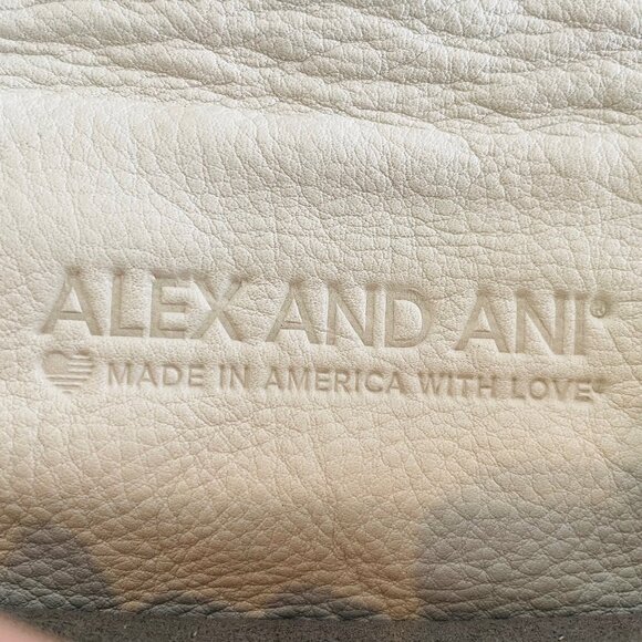 Alex and Ani Gabriel soft Leather Continental Wallet, blush, credit card,artisan - Picture 4 of 10